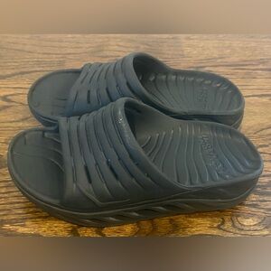 Woman's Hoka One One Black Slip-on Recovery Slide Sandals Size 8 EUC